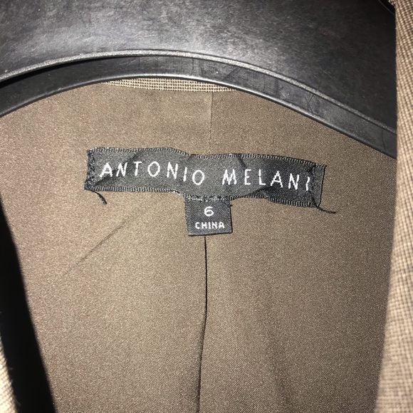 Beautiful Antonio Melanie suit - Picture 3 of 8